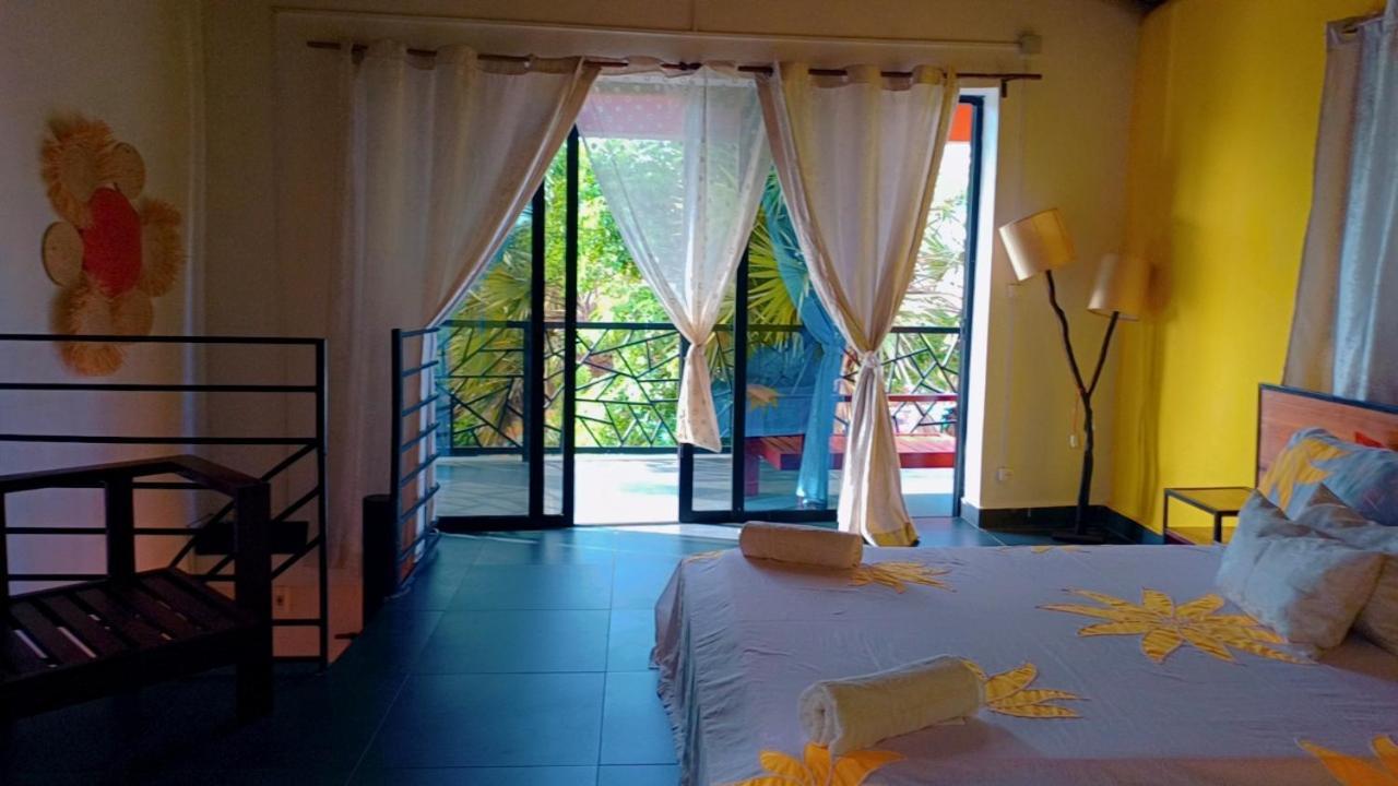 Hotel Le Jardin Des Delices Mahajanga Exterior foto